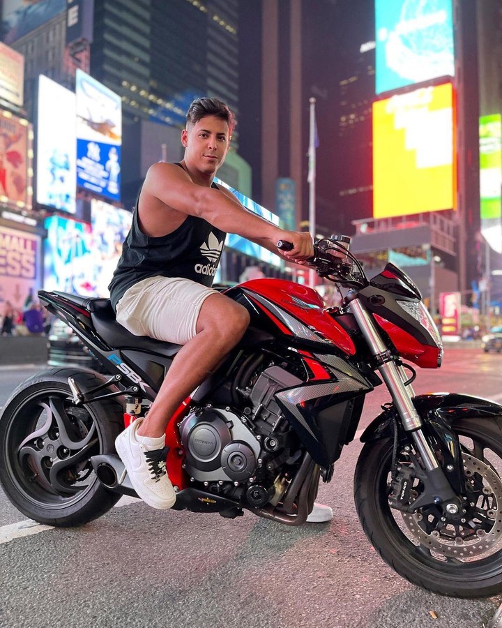 Renato Garcia Wallpapers HD screenshot image 5_Popularmodapk.com