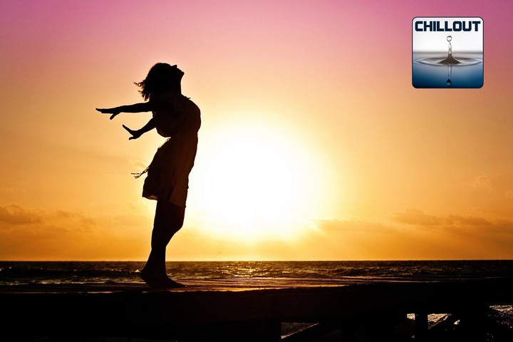 Beach House Ibiza Terraza screenshot image 4_Popularmodapk.com