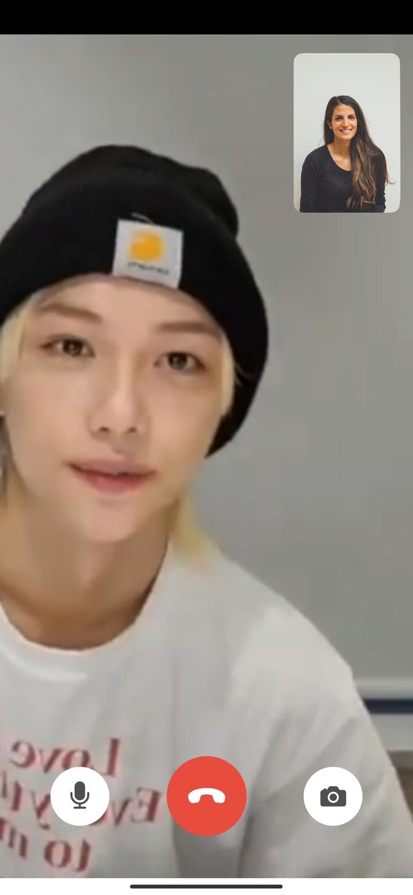 Stray Kids Call - Video Call screenshot image 2_Popularmodapk.com