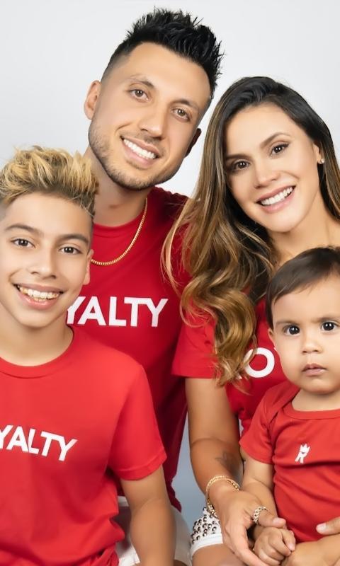 royalty family Wallpapers HD screenshot image 5_Popularmodapk.com
