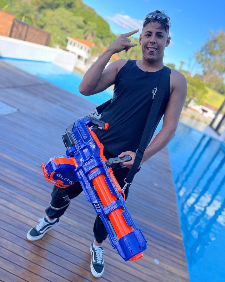 Renato Garcia Wallpapers HD screenshot image 3_Popularmodapk.com