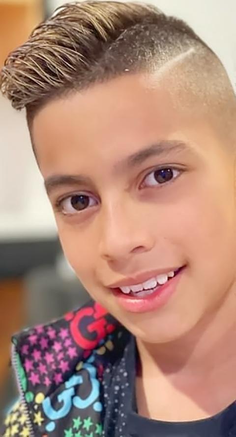 royalty family Wallpapers HD screenshot image 12_Popularmodapk.com